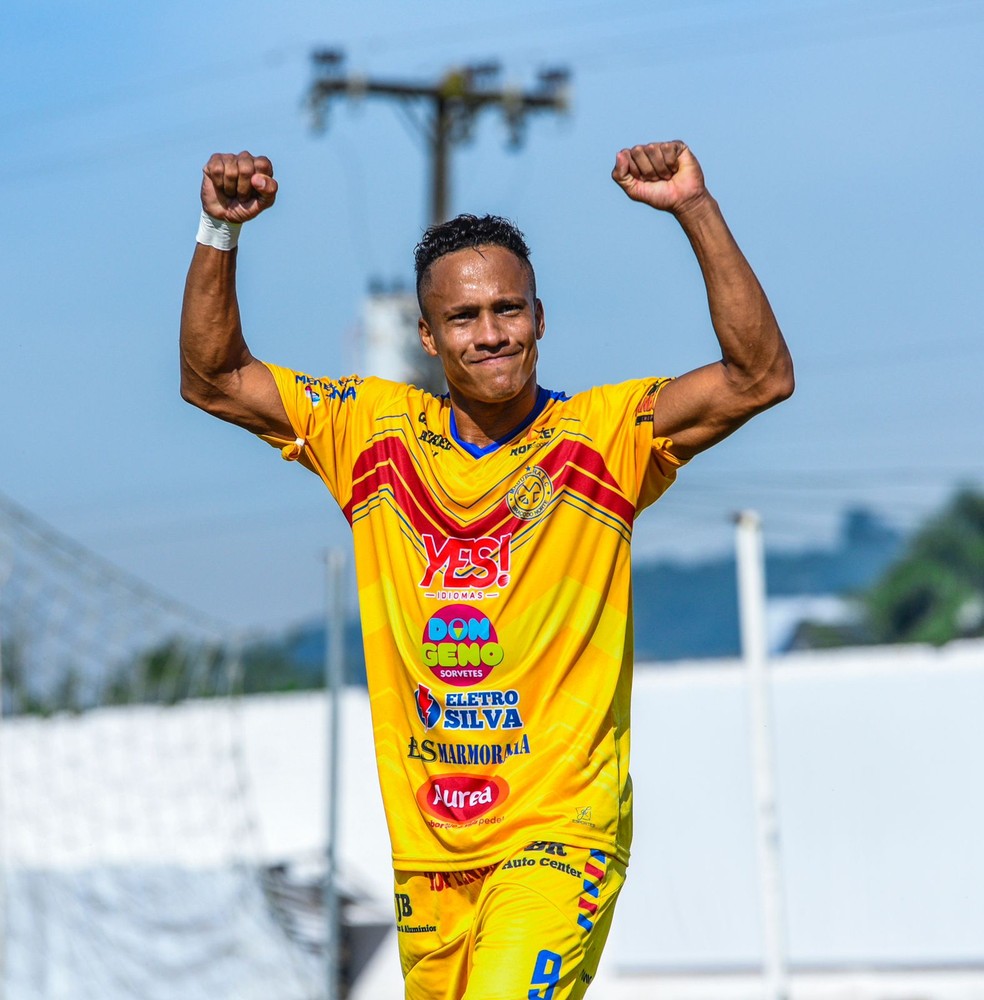 Atuando no futebol amador de Santa Catarina, Soares é artilheiro do Catarinense com 12 gols em 12 jogos. — Foto: Reprodução