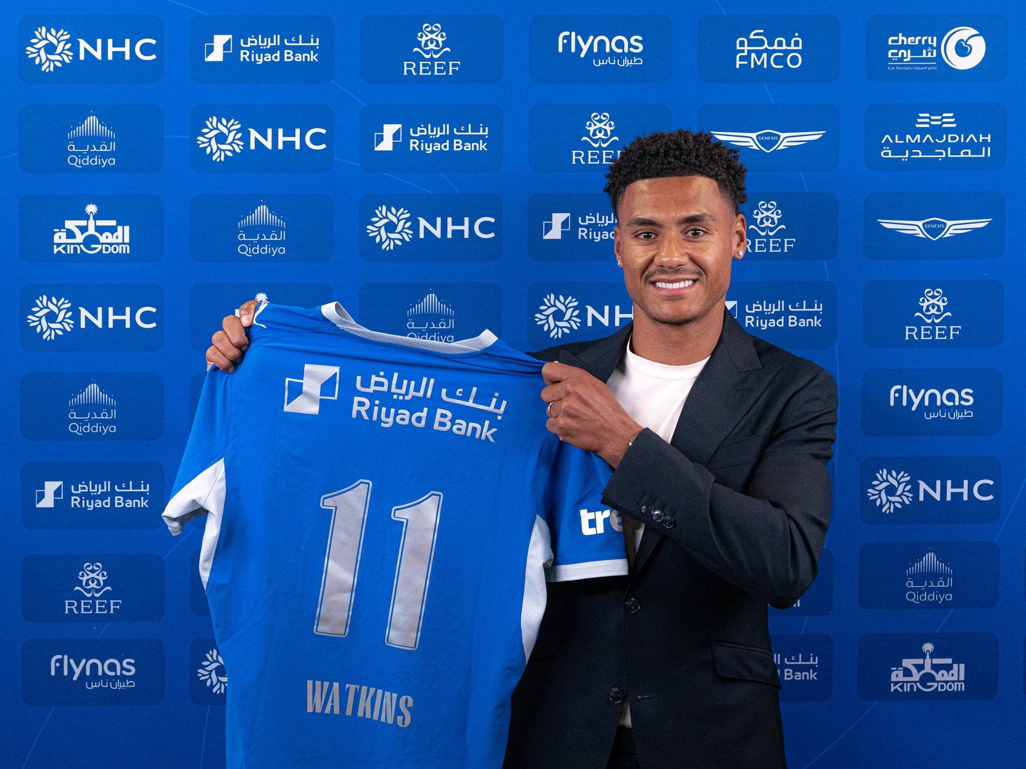 Perto de Gabriel Martinelli, Al-Hilal anuncia a contratação de Watkins, por R$ 351,3 milhões