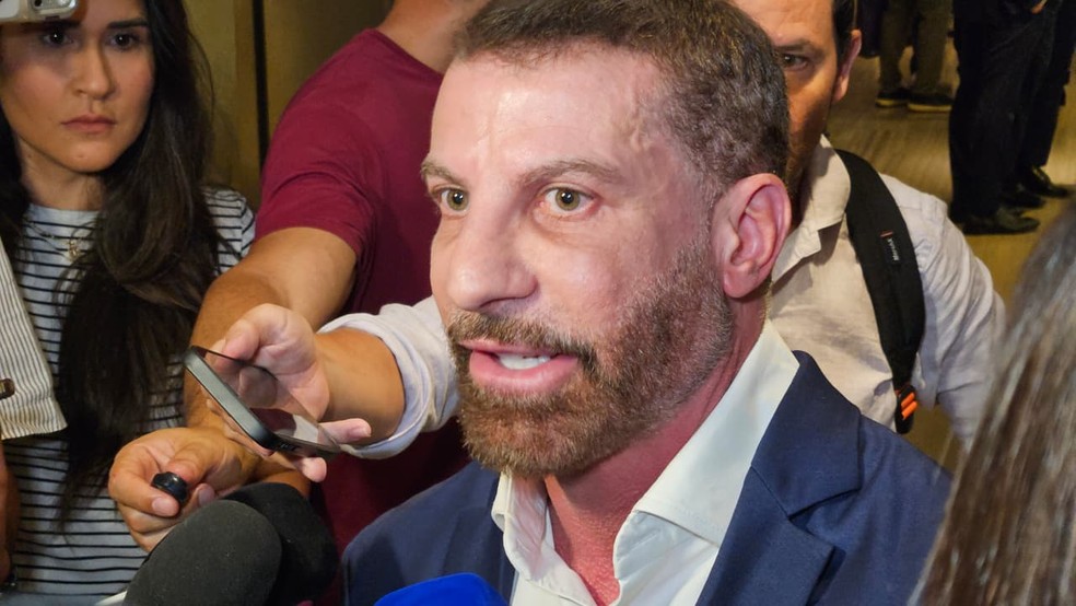 Pedrinho, presidente do Vasco, detona Textor e BAP � Foto: Ronald Lincoln