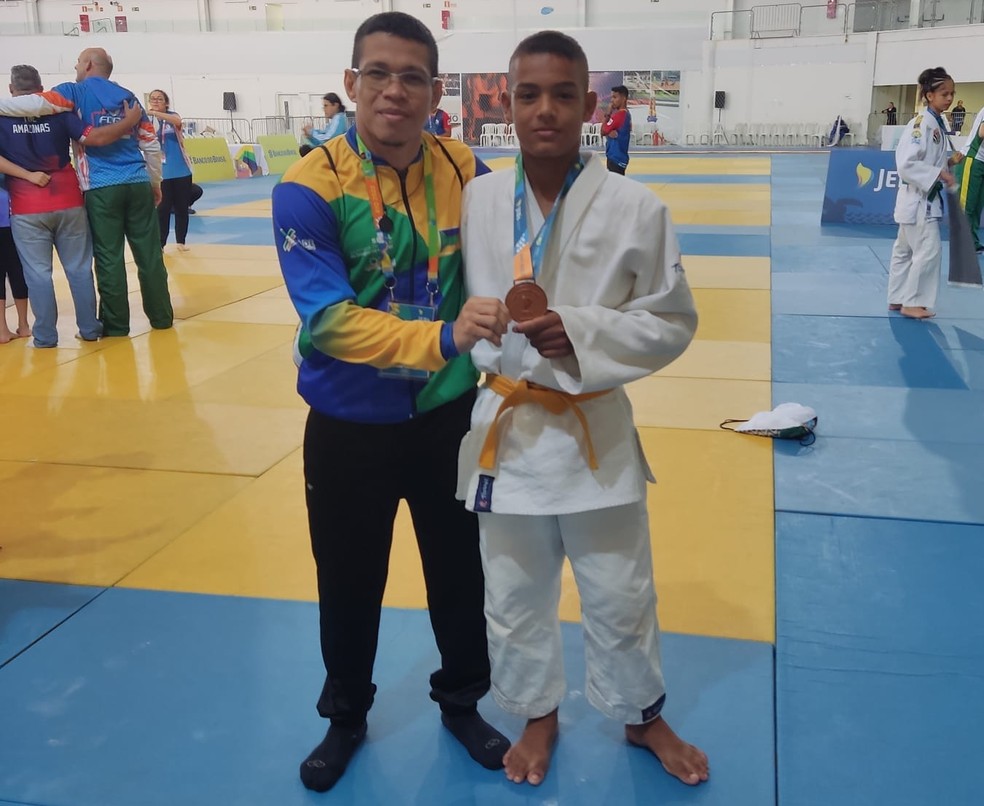 Judô primaverense conquista duas medalhas nos Jogos Escolares Brasileiros  (JEB's) em Brasília - Notícias - Prefeitura Municipal de Primavera do Leste