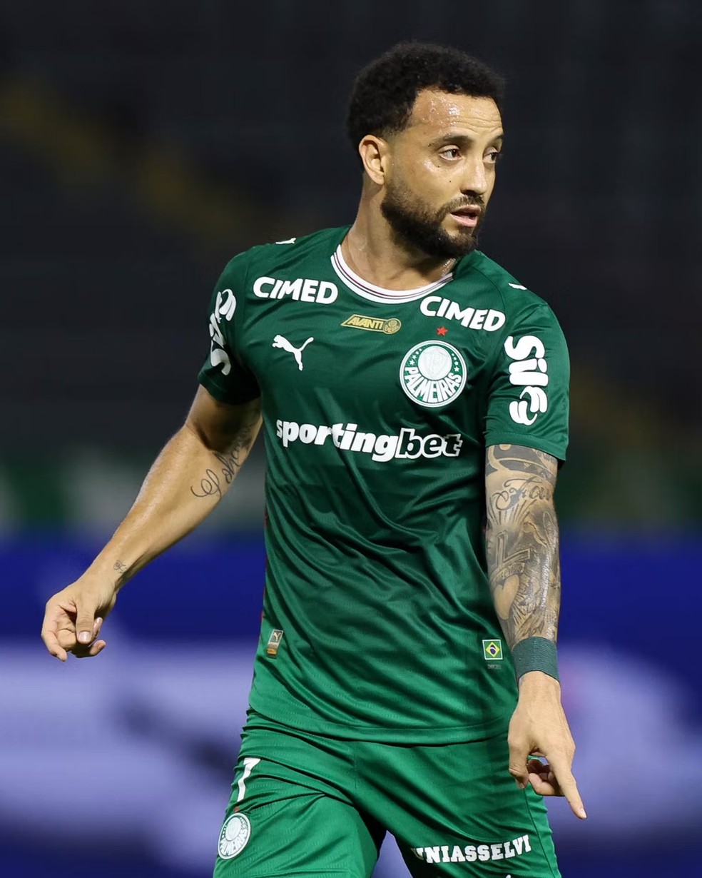 Felipe Anderson durante a partida entre Palmeiras e Guarani — Foto: Cesar Greco