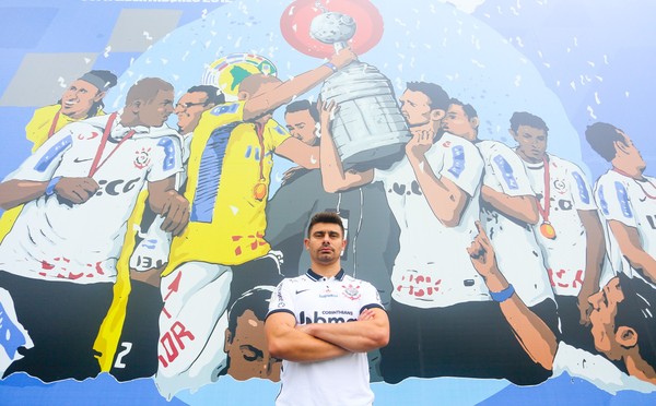 Ele foi campeão mundial com o Corinthians e agora será coordenador