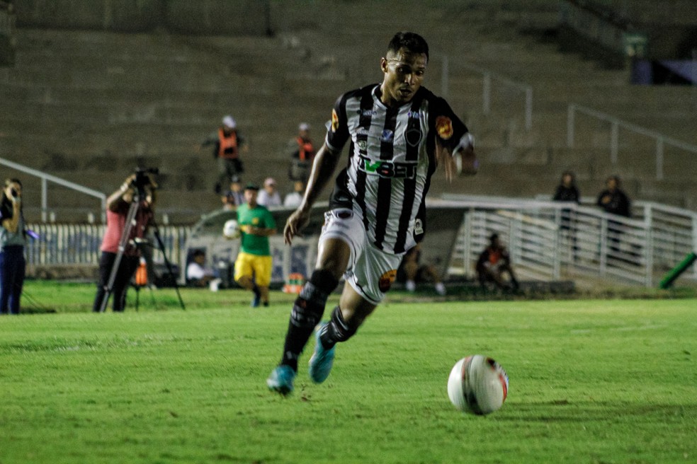 Botafogo de Futebol e Regatas - De olho no acesso