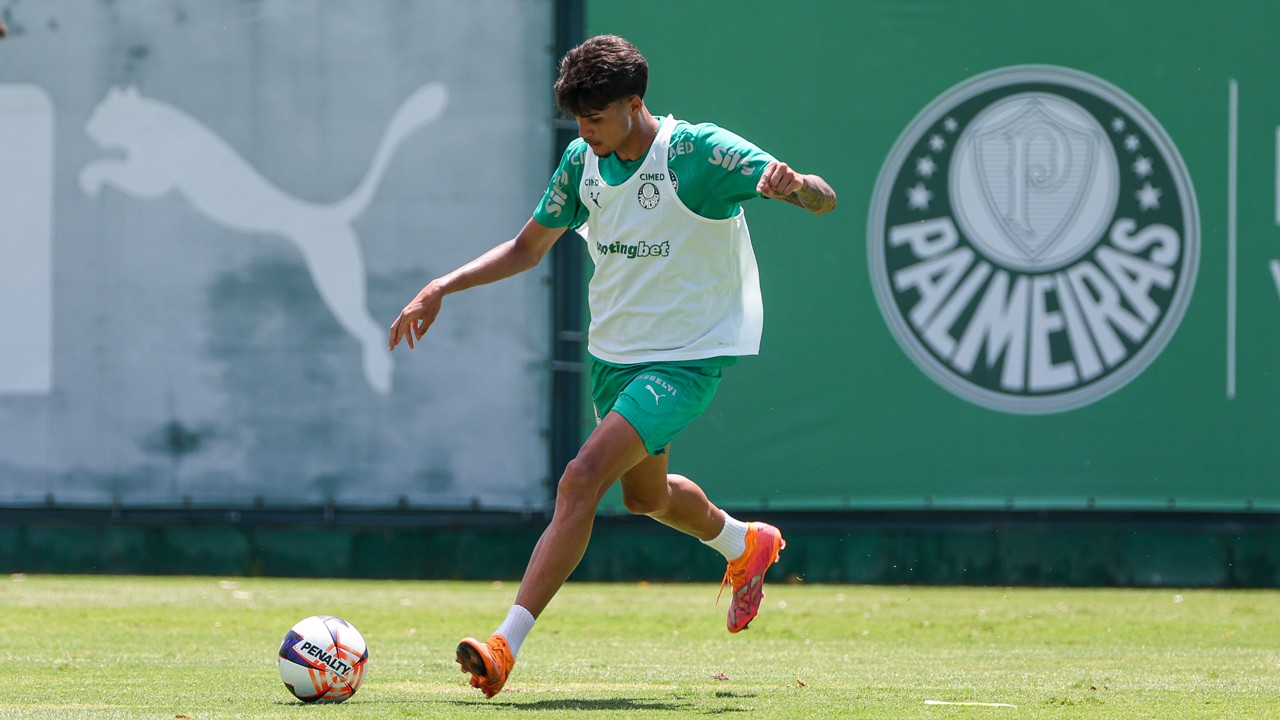 Palmeiras surpreende ao inscrever Marlon Freitas e até jogadores machucados no Paulistão