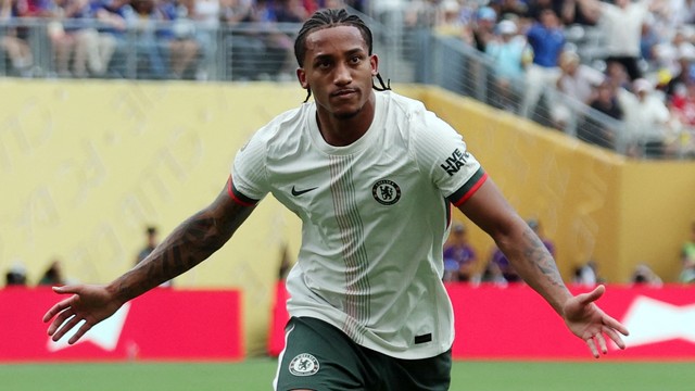 João Pedro faz gol pelo Chelsea contra o Fluminense
