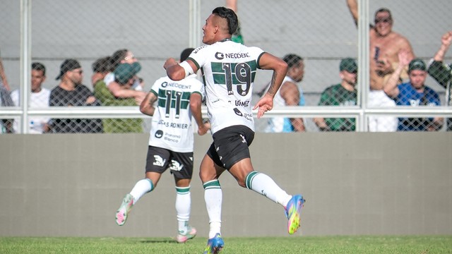 Coritiba abriu 2 a 0 no primeiro tempo