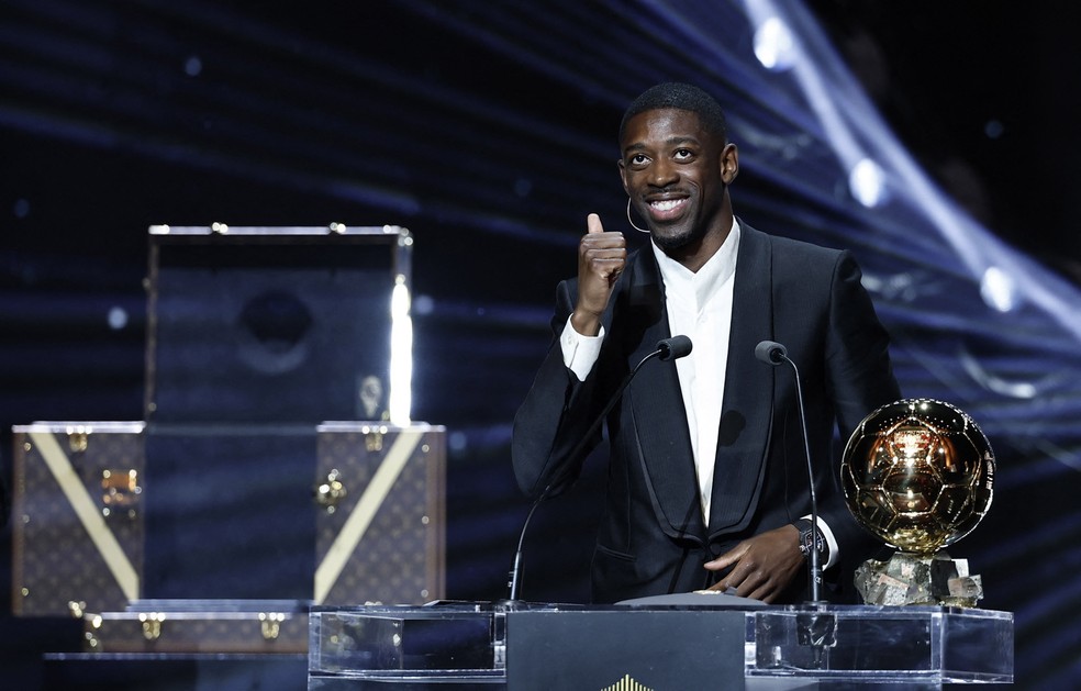 Dembélé vence o prêmio de melhor jogador 2024/25 — Foto: Reuters