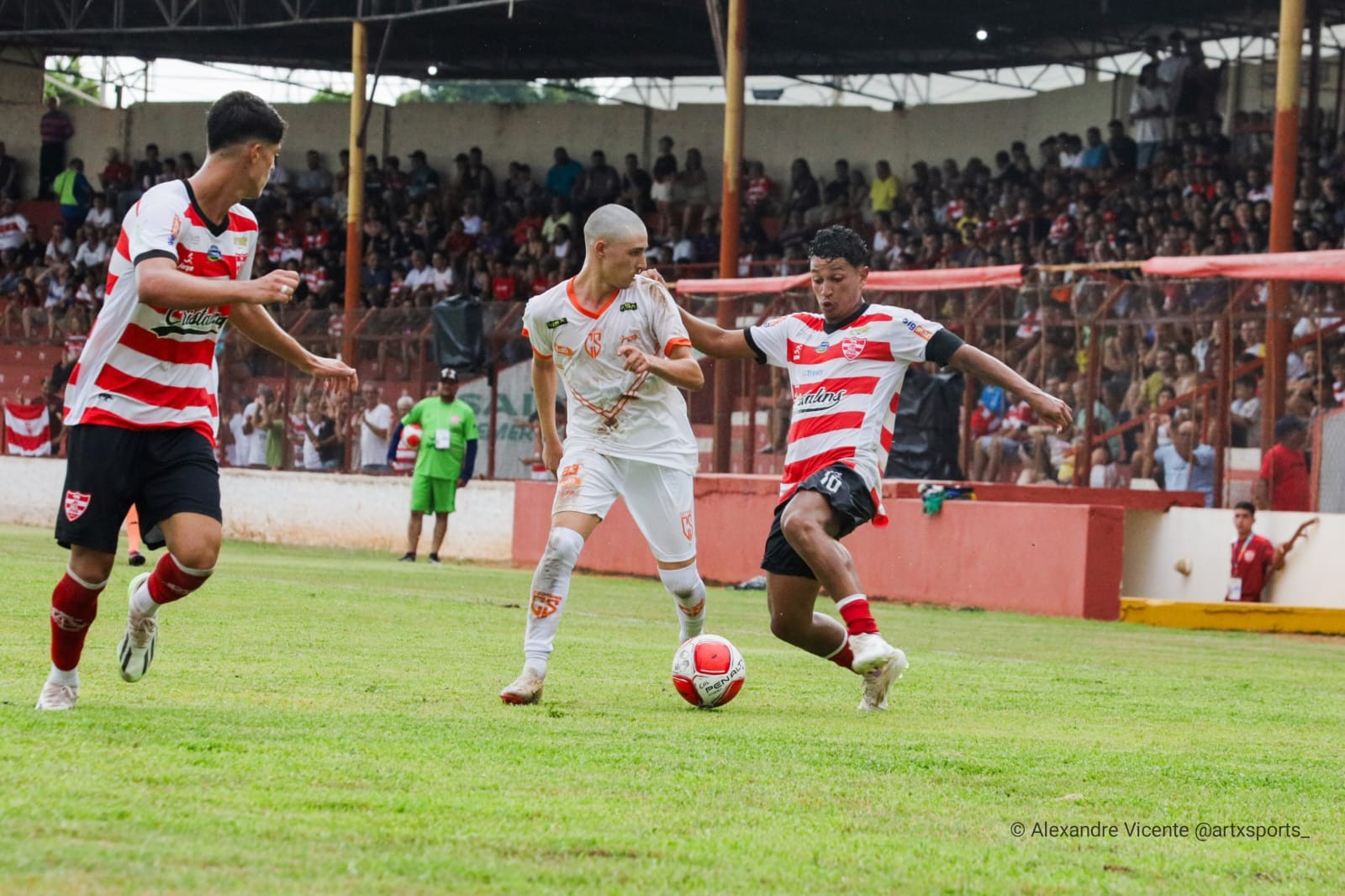 Linense goleia o Coimbra em jogo movimentado na Copinha | Ge