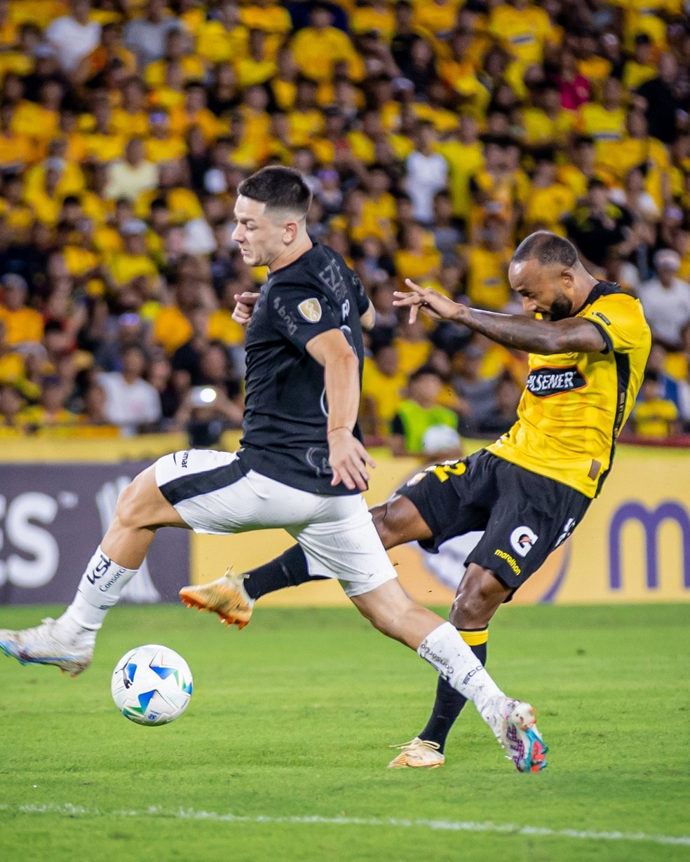 Garro em Barcelona-EQU x Corinthians — Foto: Divulgação/Barcelona-EQU