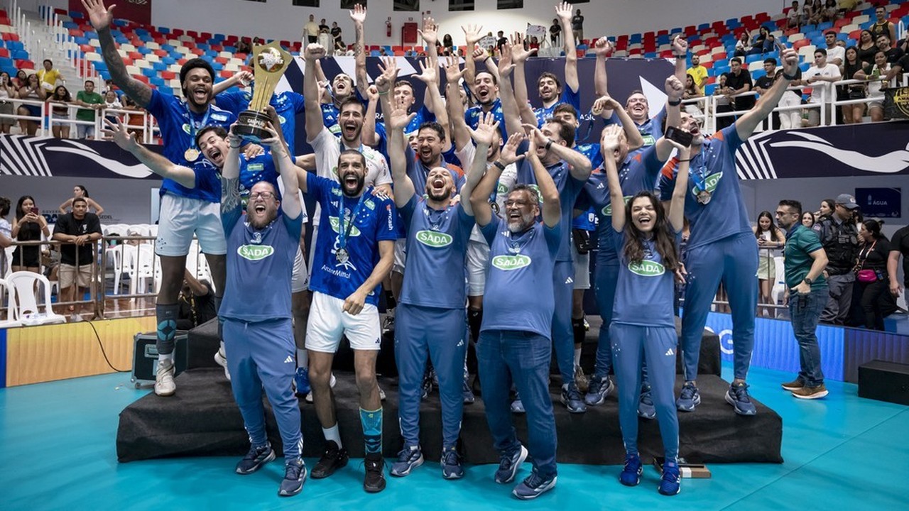 Cruzeiro vence Sesi Bauru e é campeão da Supercoparoleta buzeiraVôlei