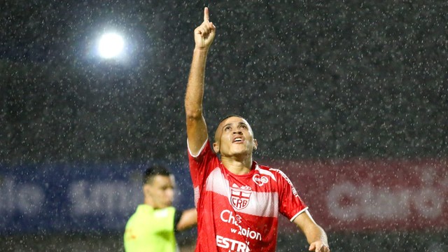 Ex-Dragão, João Paulo faz valer a "Lei do Ex" e sela a vitória do CRB