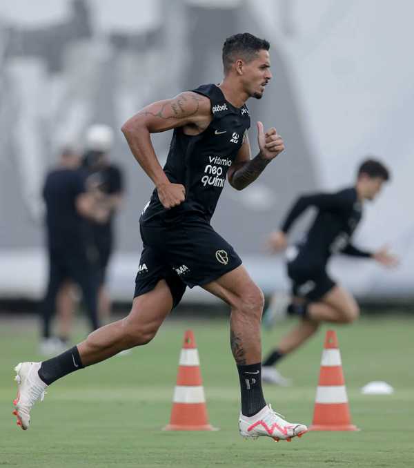 Corinthians prioriza reforços para o ataque, mesmo com saída repentina de Lucas Veríssimo