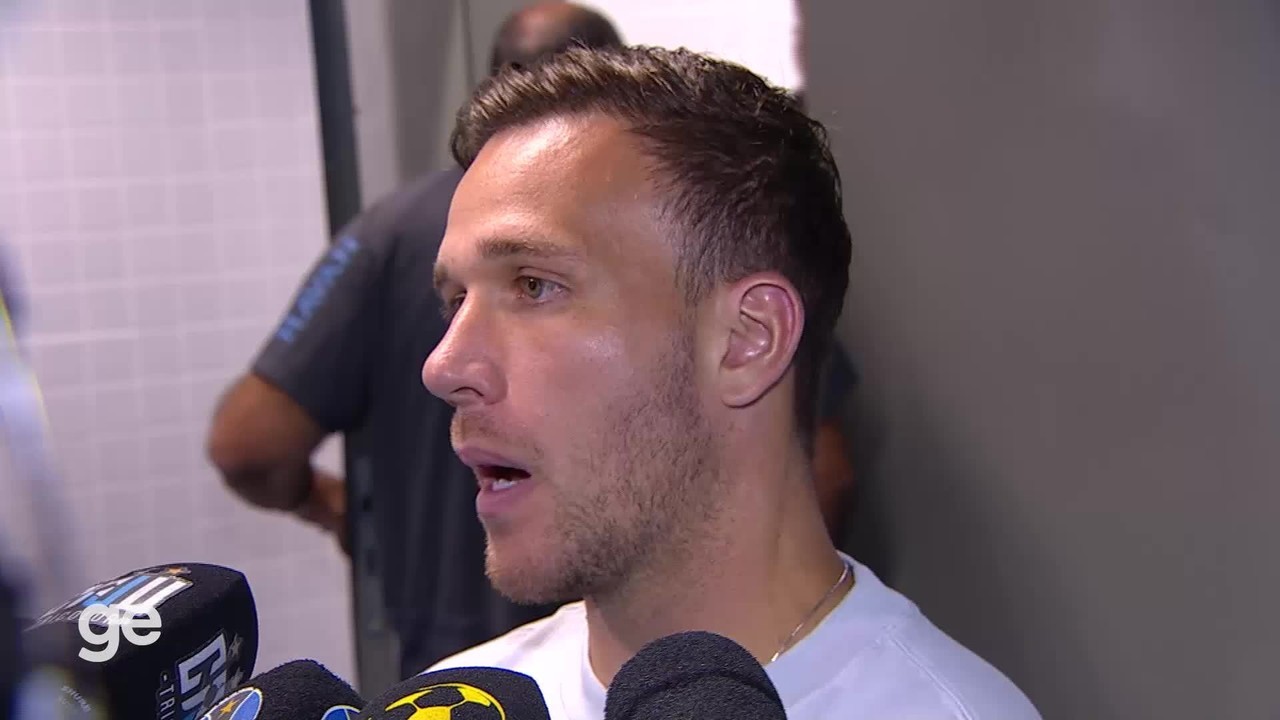 Arthur nega descontentamento e explica ausência contra o Palmeiras | Ge