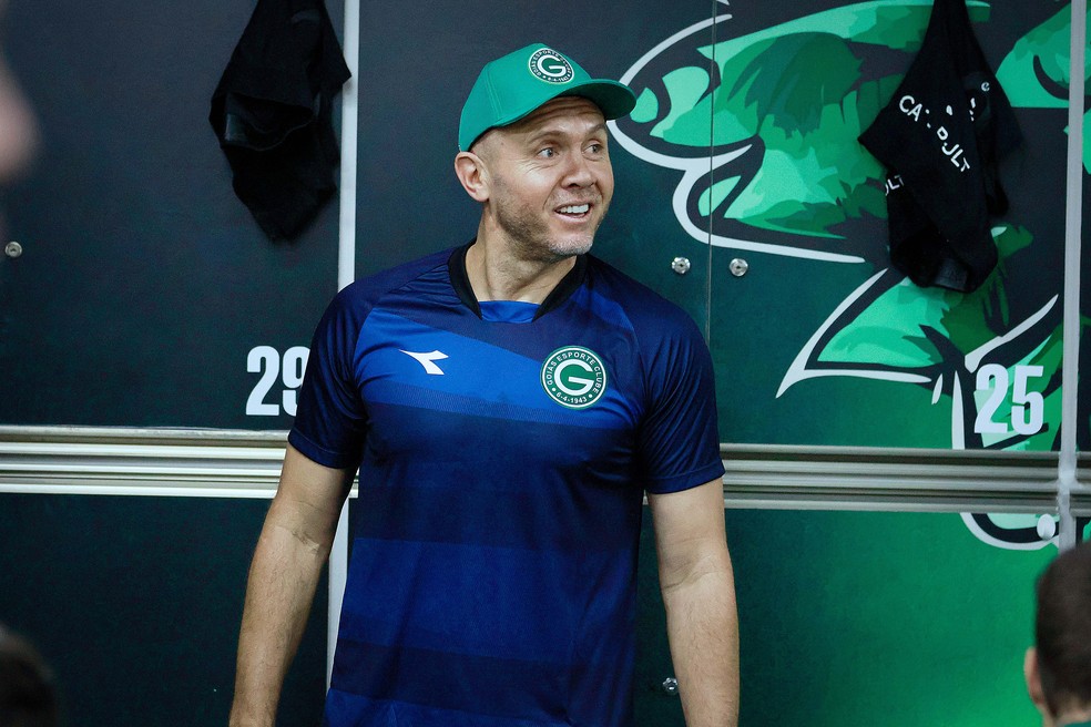 Mozart inicia preparação com possíveis novidades entre os titulares do Verdão
