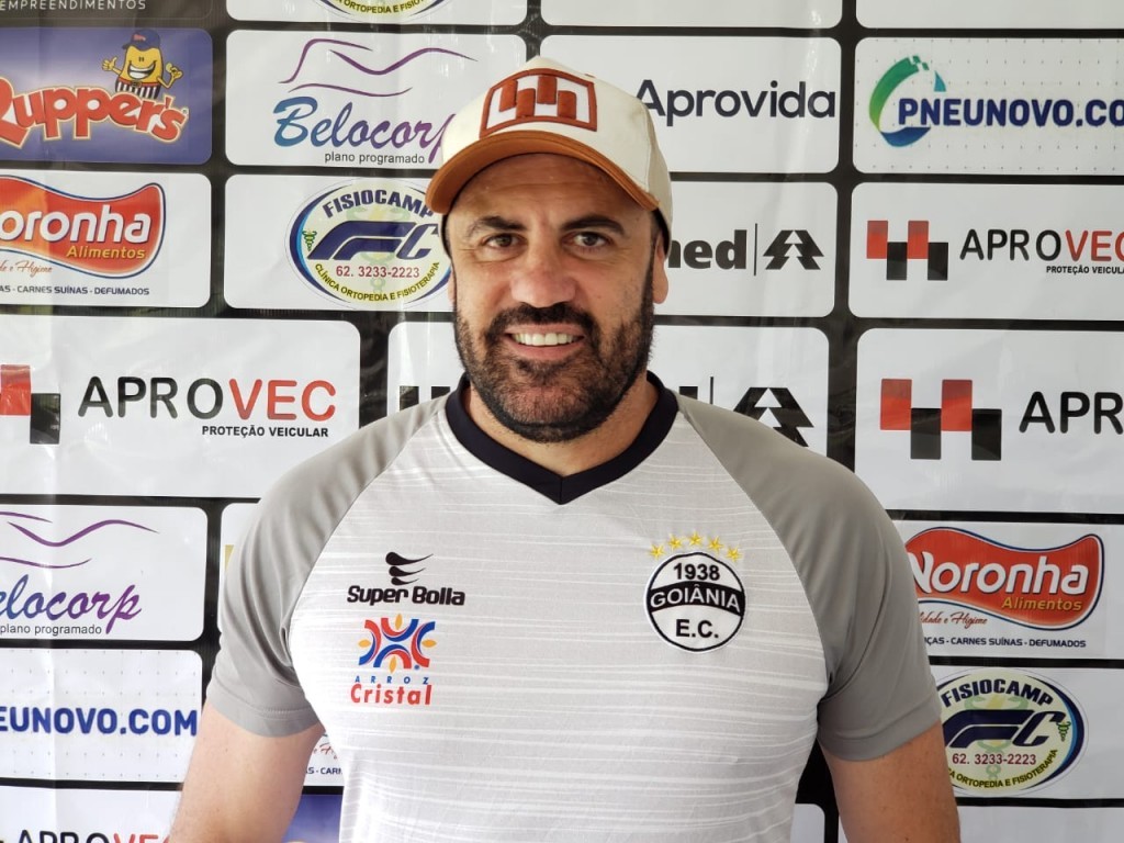 Finazzi, ex-atacante de Corinthians, Fortaleza e Ponte Preta, será ...