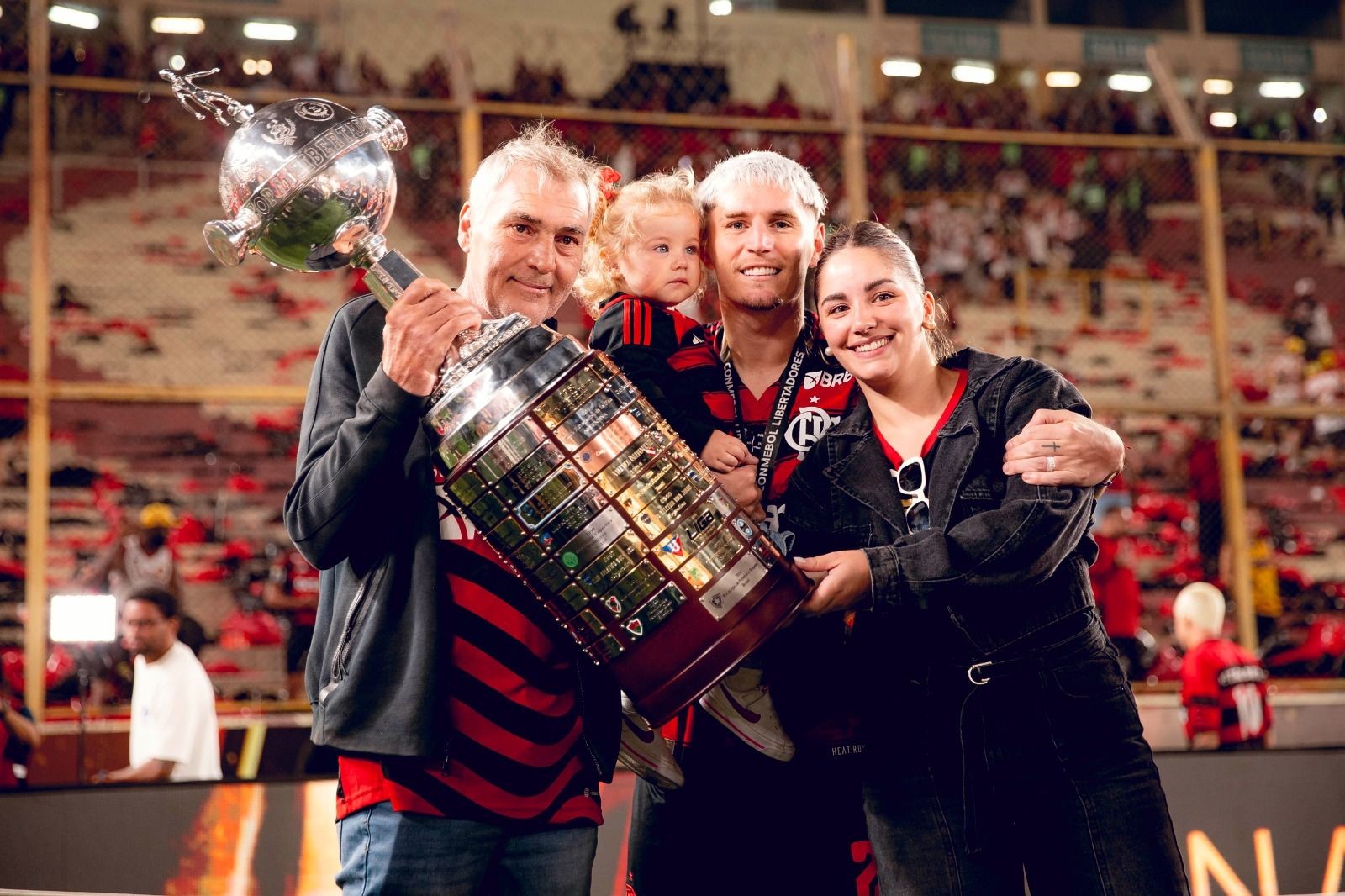 Varela Reflete sobre Quatro Anos no Flamengo e Destaca Momentos Inesquecíveis: Quero Criar Raízes no Rio