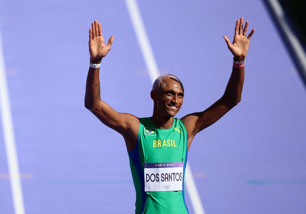 Alison dos Santos avança para as semis dos 400m com barreiras das Olimpíadas de Paris 2024 — Foto: REUTERS/Phil Nobl
