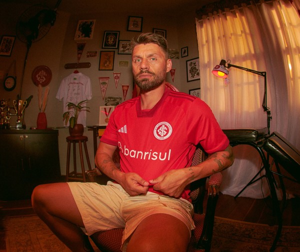 Inter lança nova camisa para 2023; veja fotos | internacional | ge
