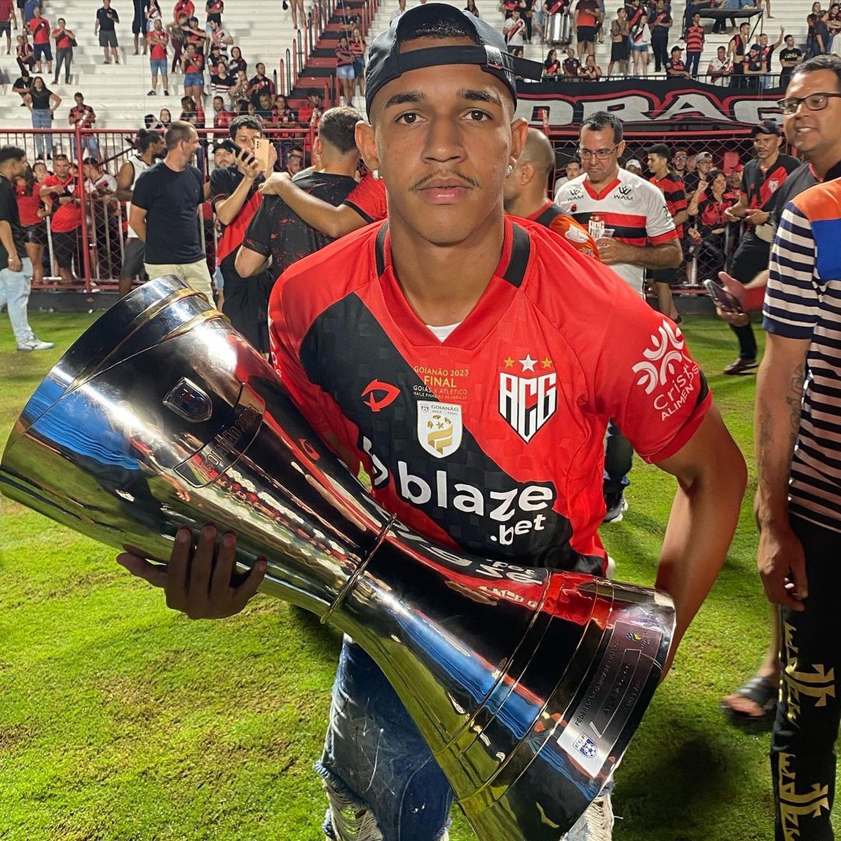 Amapaense Thiago Medeiros aparece na lista do Atlético-GO para a Copa ...