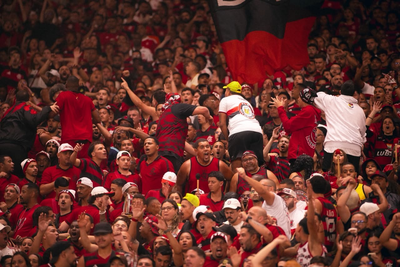 Em destaque: Final da Libertadores via tribunal ou respeitar resultado de campo? Torcida do Flamengo se divide
