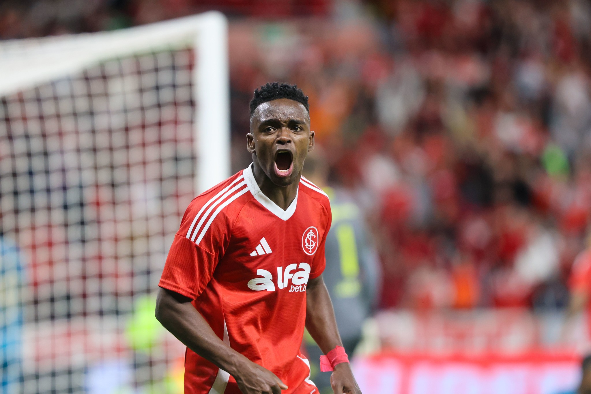 Saiba como será o pagamento do Inter ao Racing por Carbonero | Ge