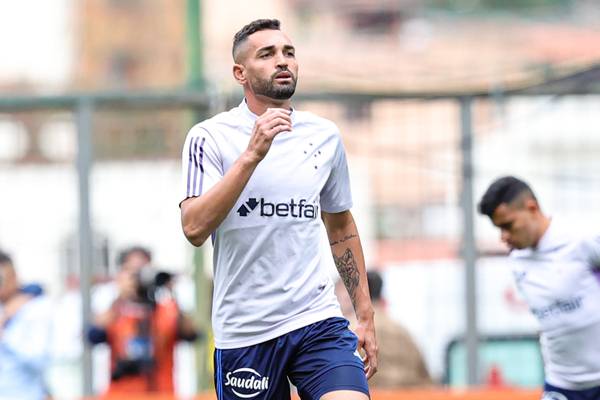 Cruzeiro: Gilberto vive pior seca em três anos e reencontra Botafogo, adversário de gols decisivos