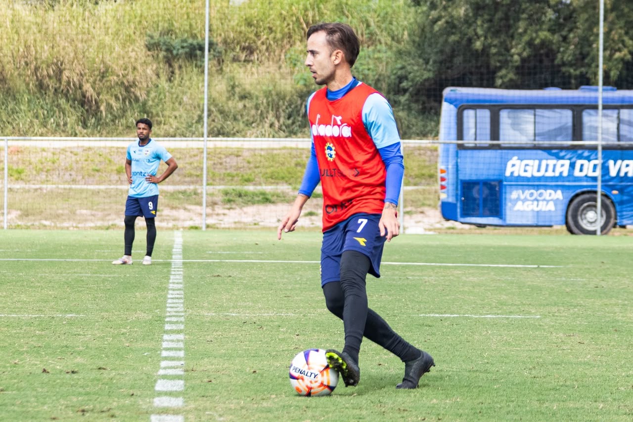 São José anuncia contratação do meia Vitinho, ex-São Bernardo