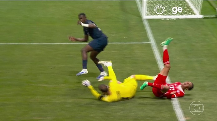 Imagens fortes! Veja a contusão grave de Musiala em Bayern de Munique x PSG