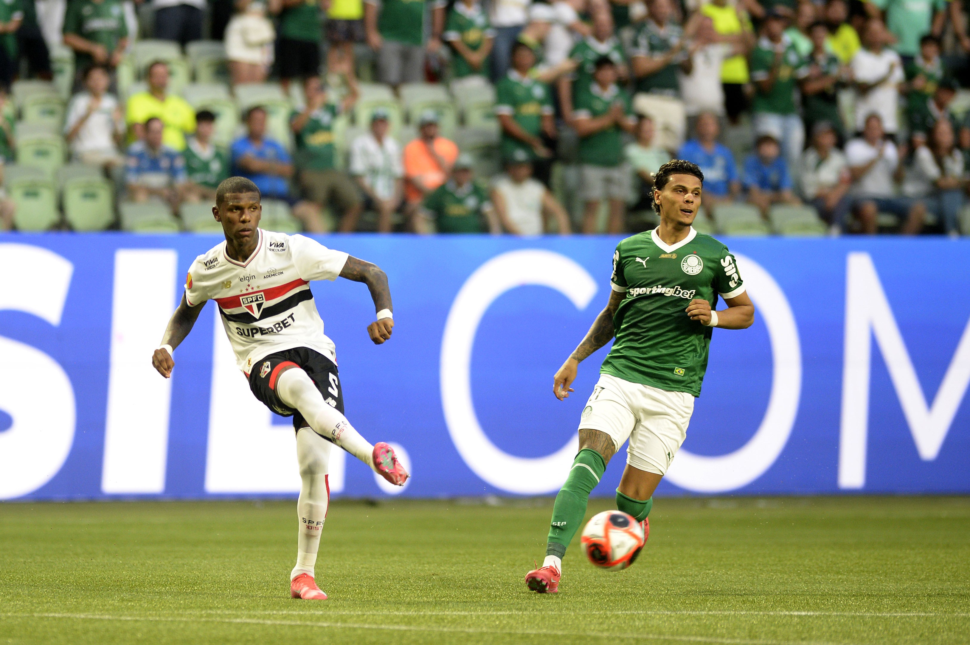 POUPOU NO CLÁSSICO! Zubeldía aplica estratégia diferente e fica no empate fora de casa contra o Palmeiras