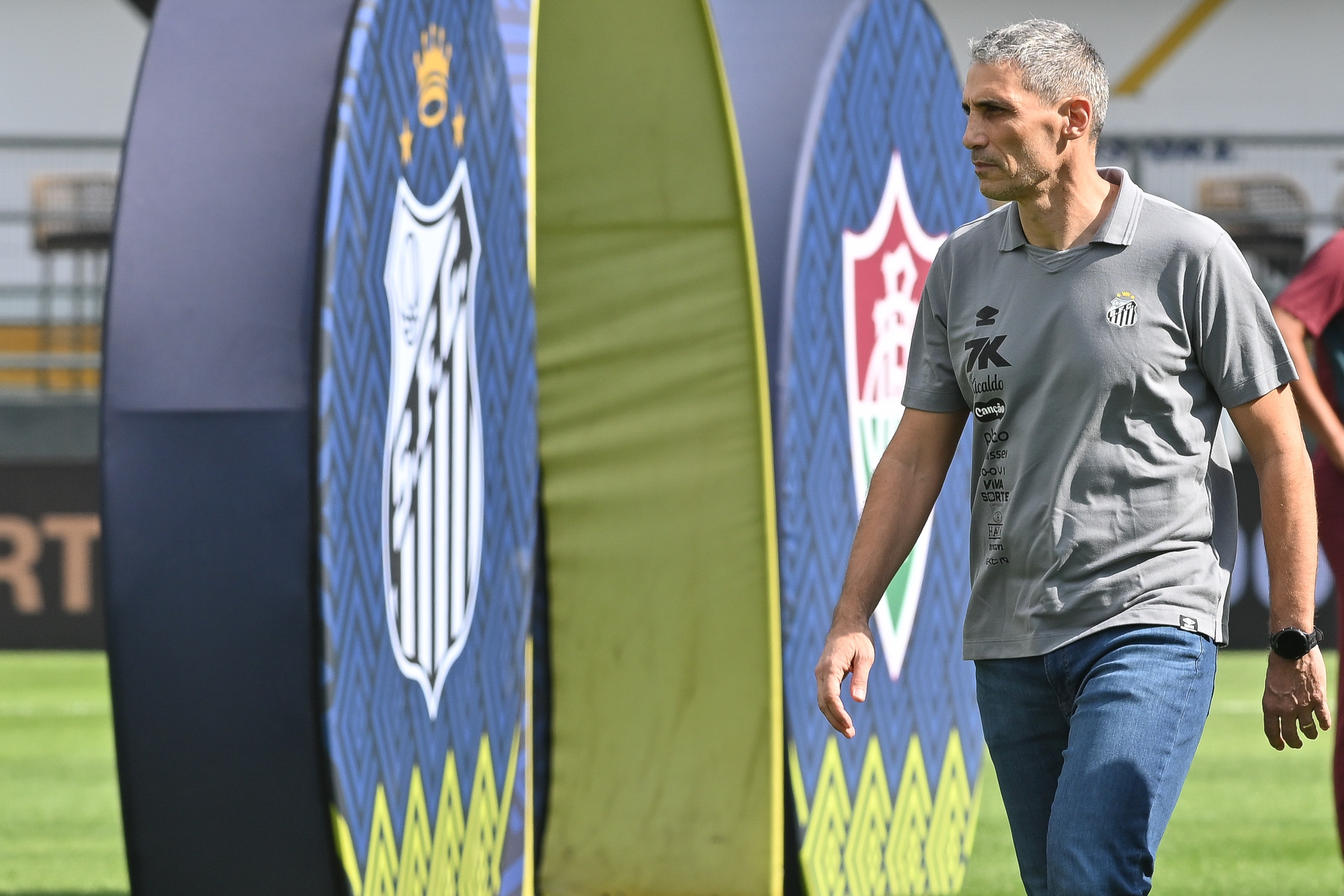 Vojvoda prevê retomada do Santos e admite: “Vou ter trabalho, mas gosto”