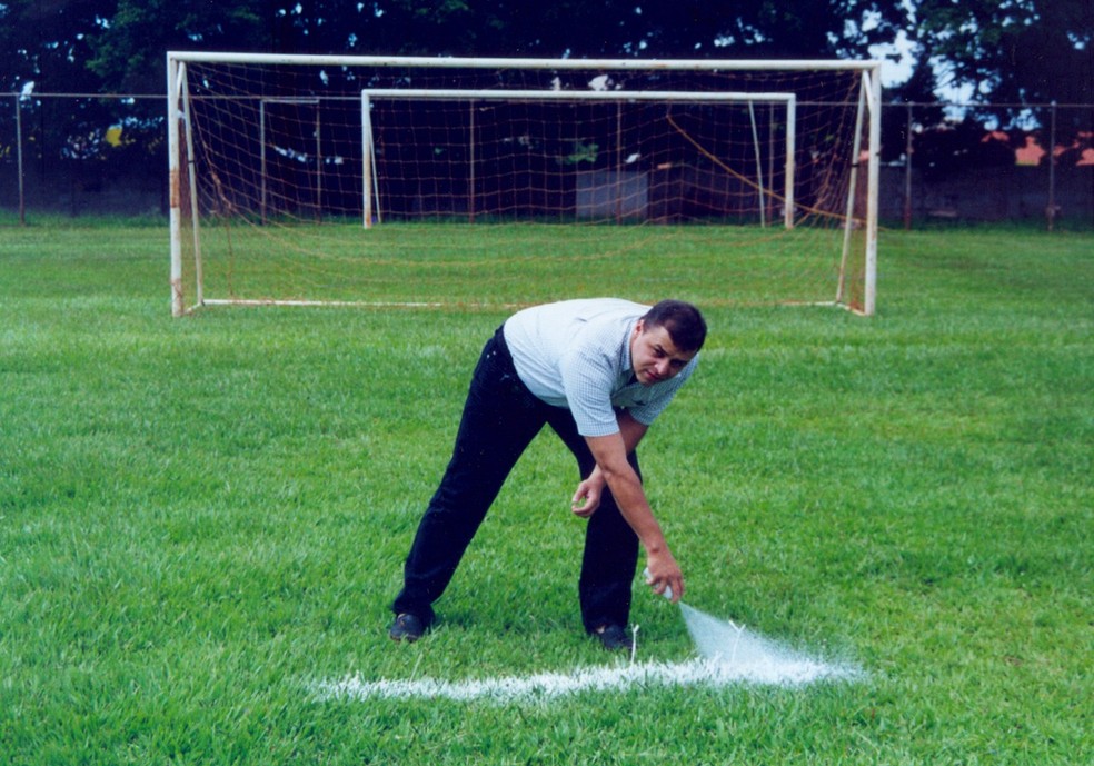 Heine Allemagne, brasileiro que briga para ser reconhecido o inventor do spray do futebol — Foto: Arquivo Pessoal