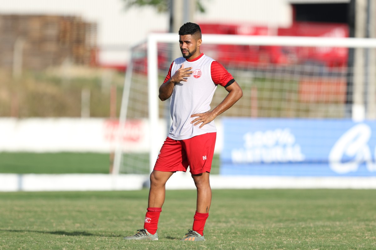 Após pancada, Bryan é dúvida para próximo amistoso do Náutico | náutico ...