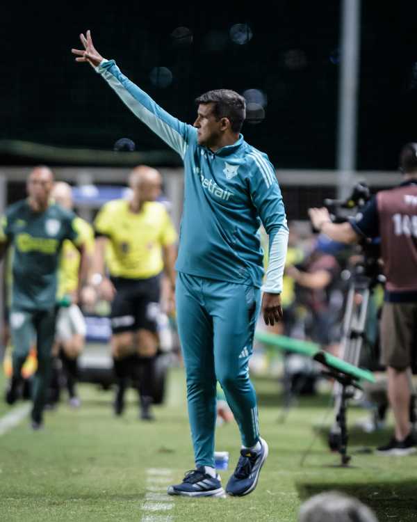 Contato de Interino do Cruzeiro com Jardim há Duas Semanas: Confiança Total