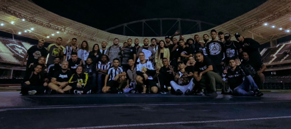 Torcidas do Botafogue se unem em organização de festa para jogo da Copa do Brasil — Foto: Movimento Ninguém Ama Como a Gente