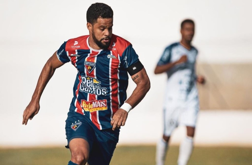 Luiz Bahia é o dono da camisa 9 do Potyguar Seridoense — Foto: Davi Angelo