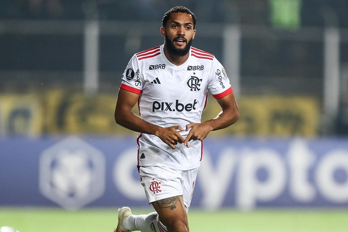 Destaque de Pulgar e Juninho na vitória do Flamengo: análise das atuações.