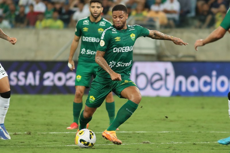 No Náutico, Amarildo resgata atuação de time misto contra o CRB por vitória  diante do Criciúma, náutico