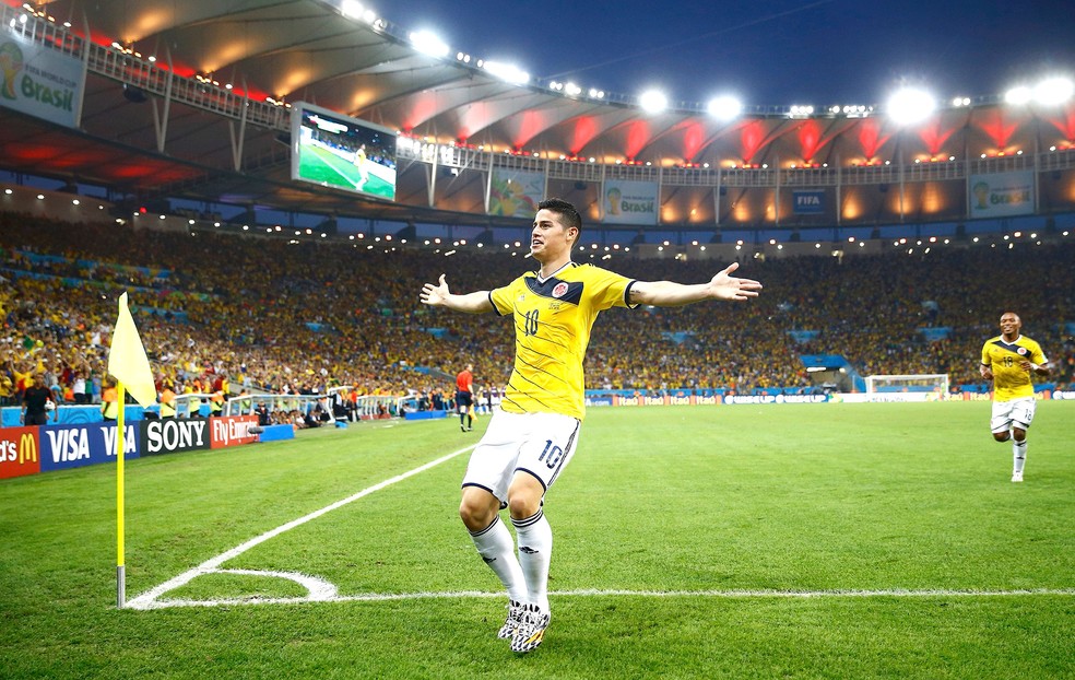 James Rodriguez  em Colômbia x Uruguai — Foto: Agência Reuters