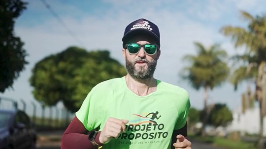 Brasileiro recordistasportingbet 777maratonas consecutivas quer cruzar as Américas correndo