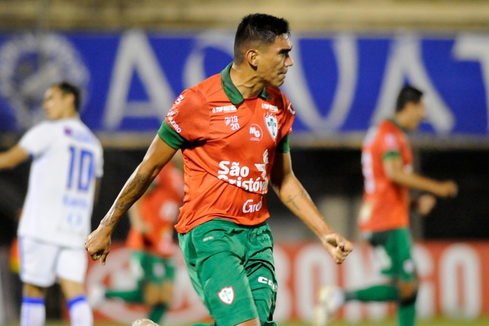 Walfrido em sua passagem pela Portuguesa  Foto: Dorival Rosa/Portuguesa