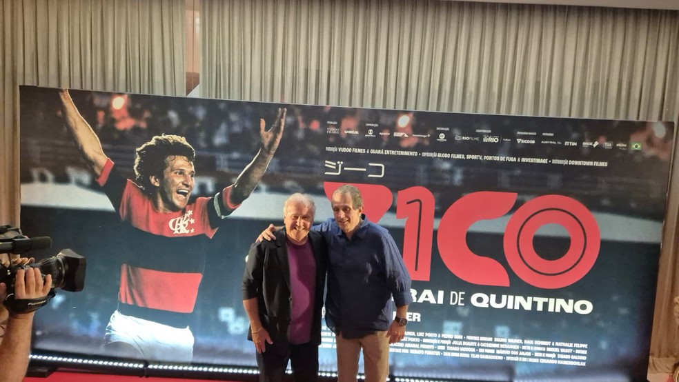 Zico e Bap no lan�amento do seu document�rio � Foto: Ronald Lincoln / ge