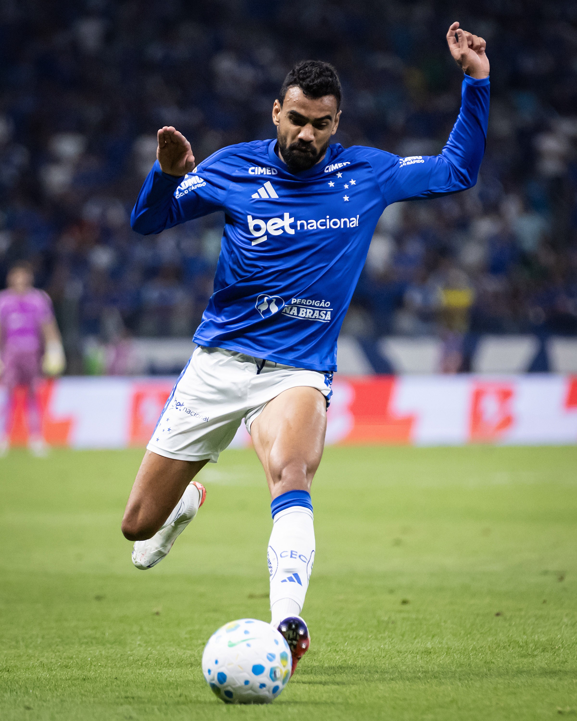 Romário à vista: Cruzeiro mira G-4 com desfalques e estratégia ousada contra o Corinthians