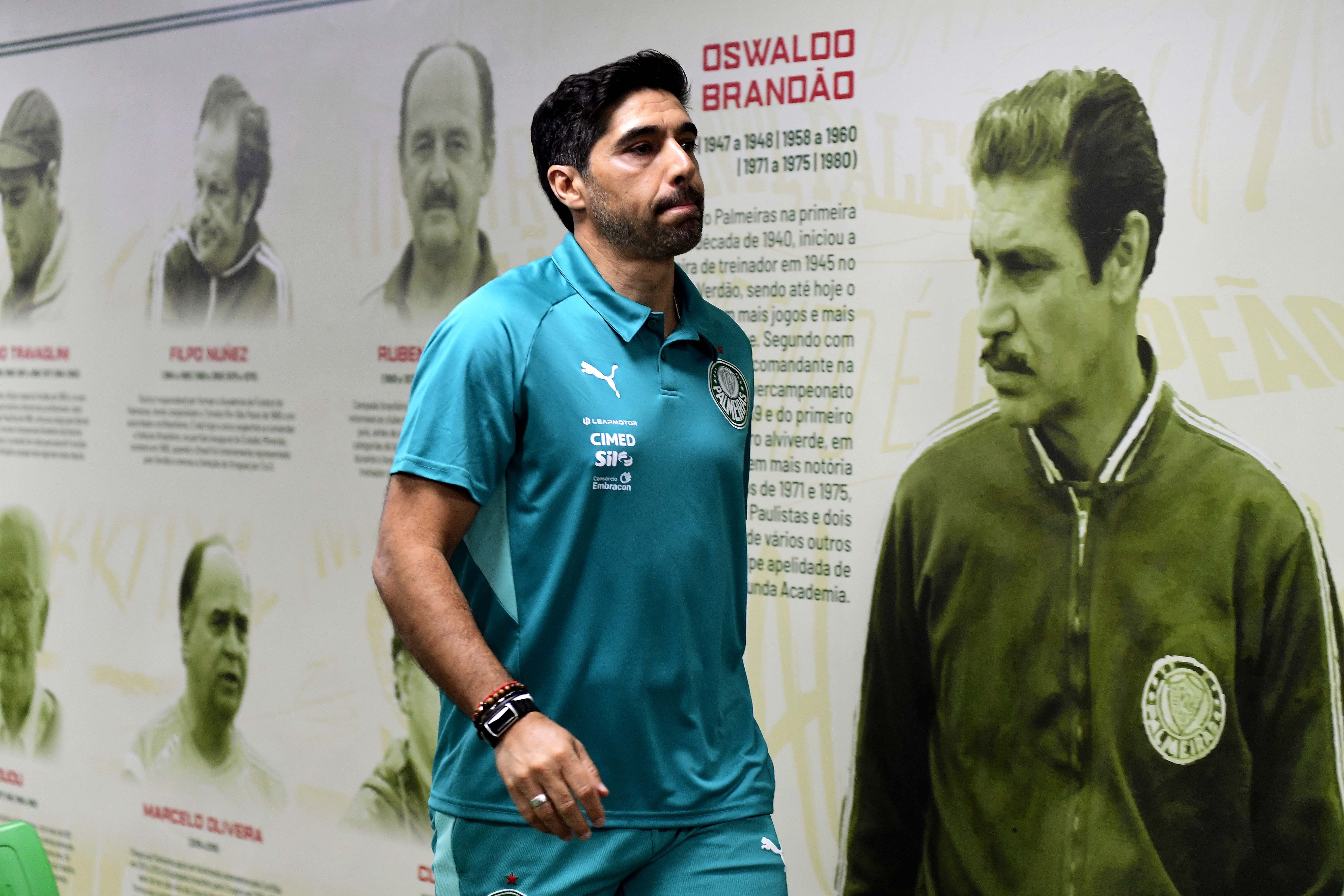 por que o maior campeão da história do clube divide opiniões? — Abel faz seis anos de Palmeiras