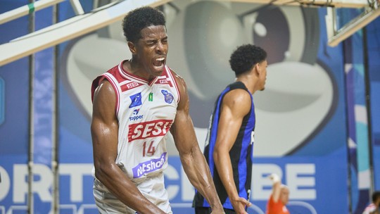 Georginho e Didi brilham, e Franca sai na frente do Pinheiros nas quartas de final do NBB - Atuais tricampeões do torneio vencem o jogo 1 da série fora de casa por 89 a 76