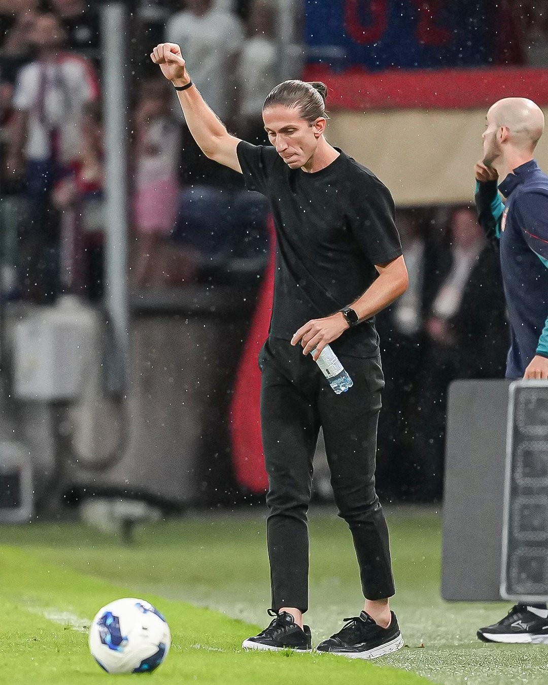 Filipe Luís vence em sua estreia oficial pelo Monaco, pelo playoff da Conference League