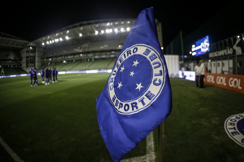 Cruzeiro; bandeira; escudo; Independência — Foto: Staff Images / Cruzeiro