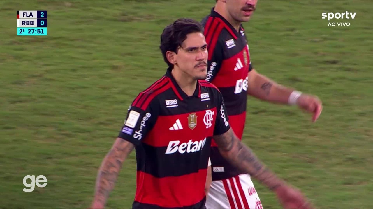 Pedro reclama com Leonardo Jardim ao ser substituído no jogo do Flamengo: "Todo jogo?"