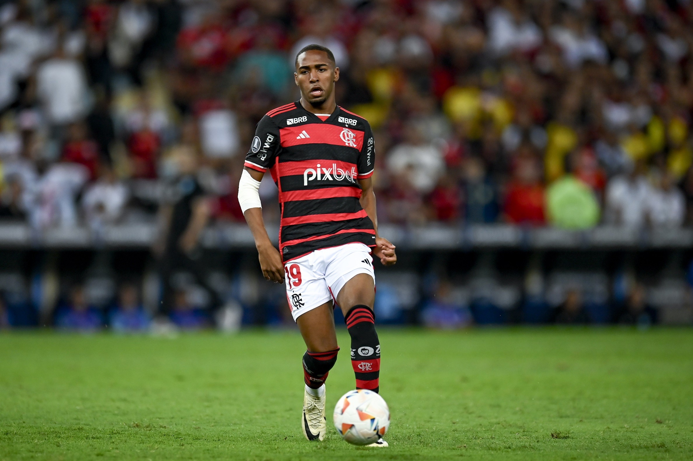 GOLEADA NA GÁVEA! Flamengo goleia o Cuiabá no Brasileirão sub-20