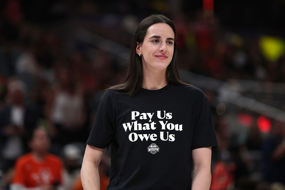 ''Paguem o que nos devem'': atletas da WNBA chegaram a usar camisas com pedido de valorização salarial  — Foto: Steph Chambers/Getty Images