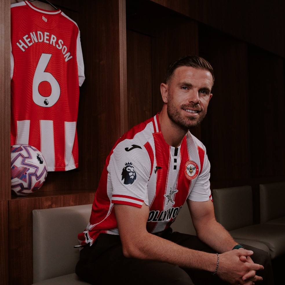 Henderson, ex-Liverpool, volta à Premier League após passagem